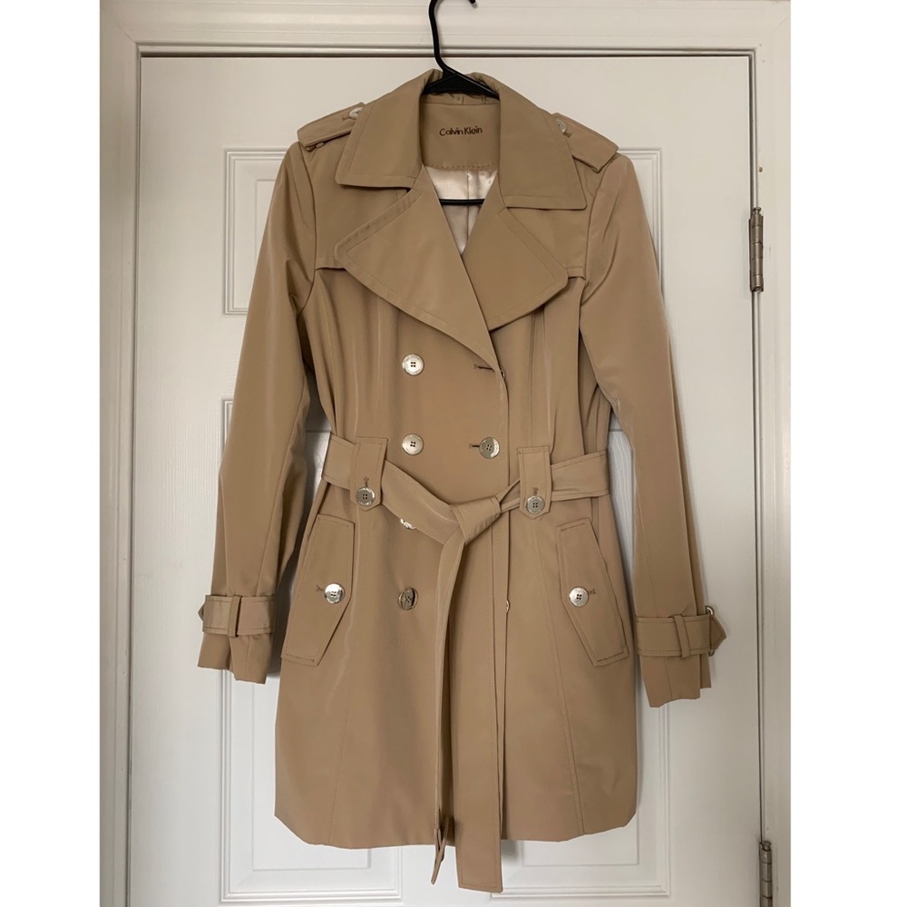 Calvin Klein trench coat / rain coat